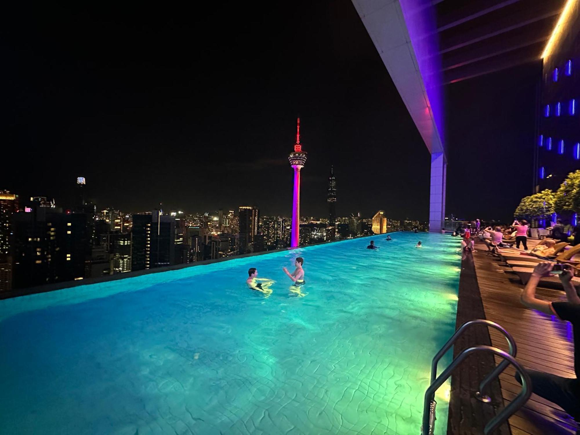 The Platinum Heaven Touch Apartemen *